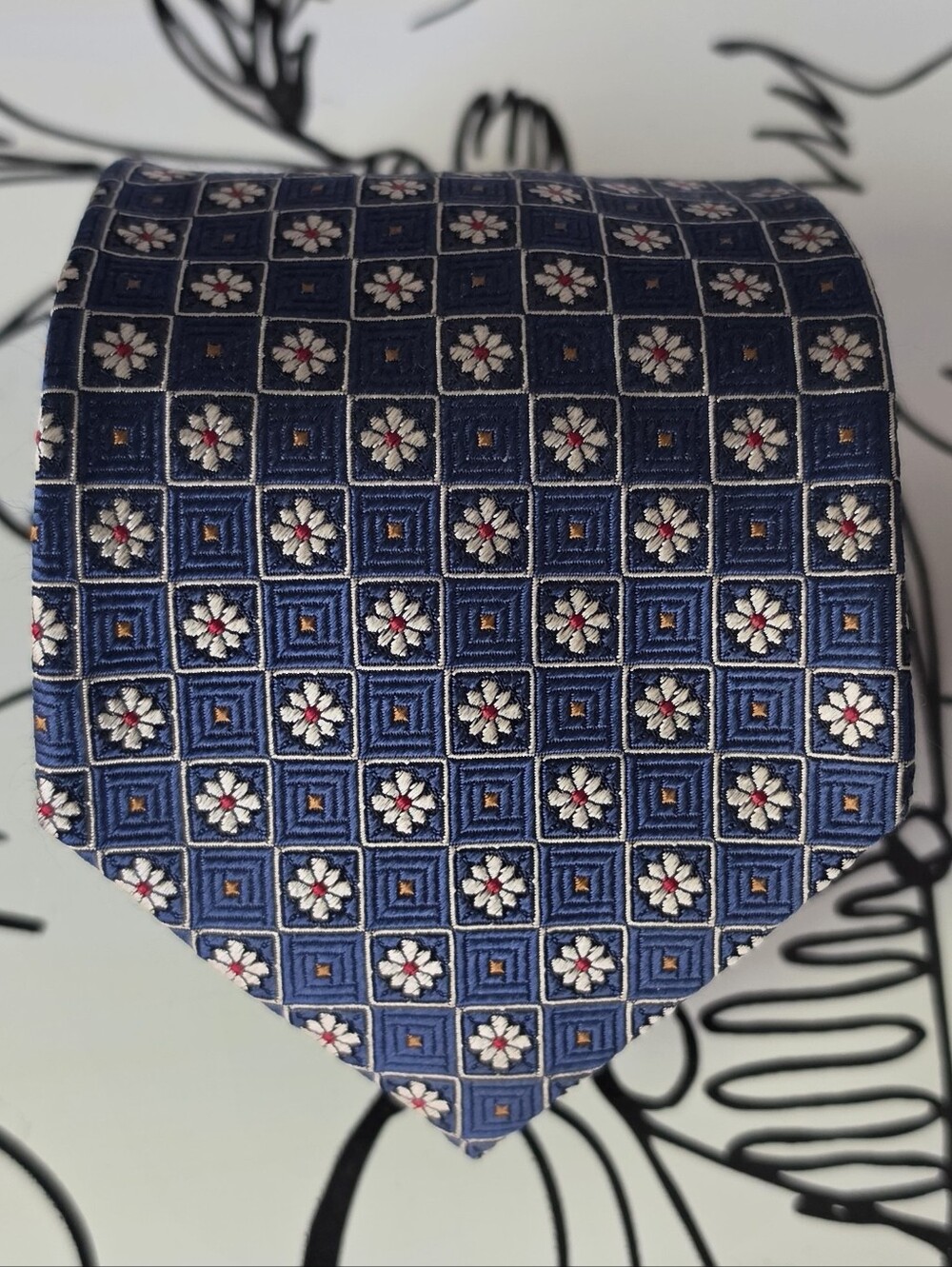 Jos A Bank Executive Collection Long Silk Tie Navy Blue Geometric Floral 63"